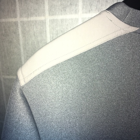 New with tags DKNY Mens Silver pullover crew neck Shirt top Size Large - Picture 8 of 11